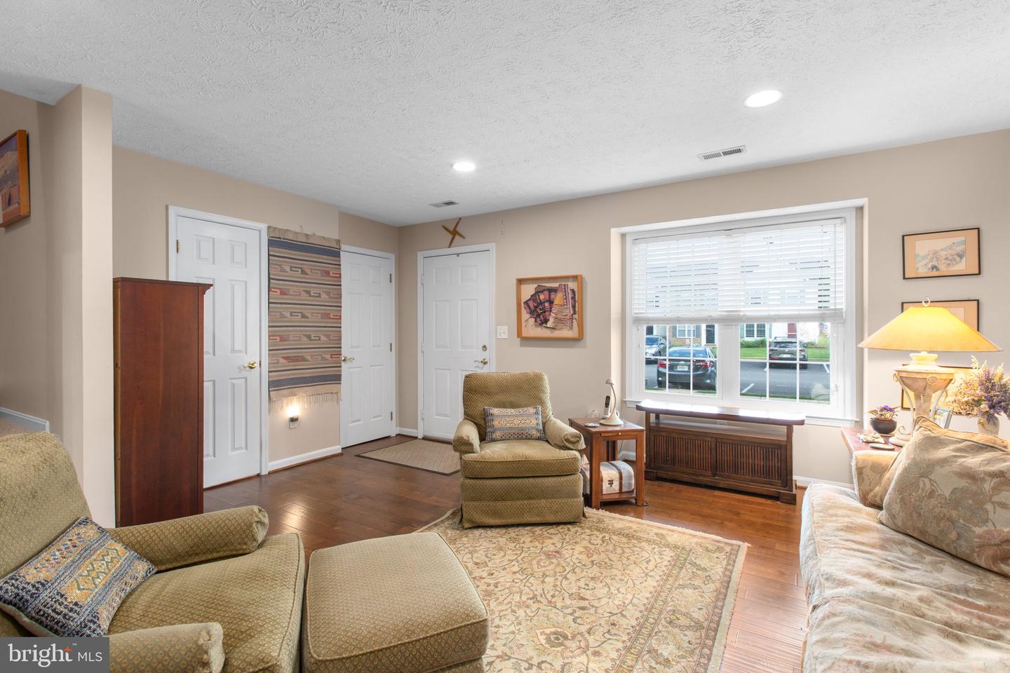 10600 Limburg Ct Property Photo 2