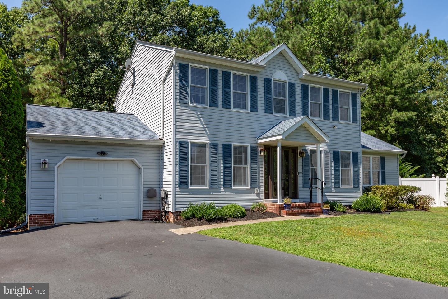 4505 Caven Ct S Property Photo 1