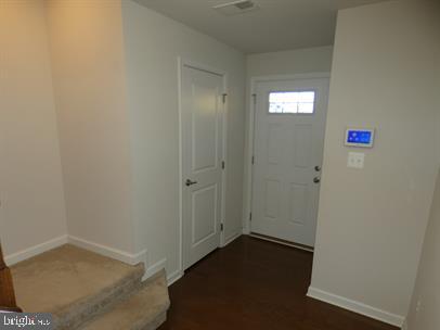 6304 Crittenden Ln Property Photo 2