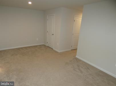 6304 Crittenden Ln Property Photo 17