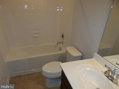 6304 Crittenden Ln Property Photo 24