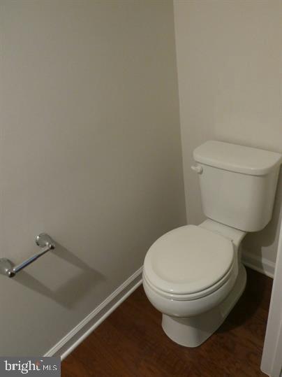 6304 Crittenden Ln Property Photo 26