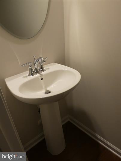 6304 Crittenden Ln Property Photo 38