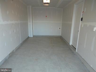 6304 Crittenden Ln Property Photo 40