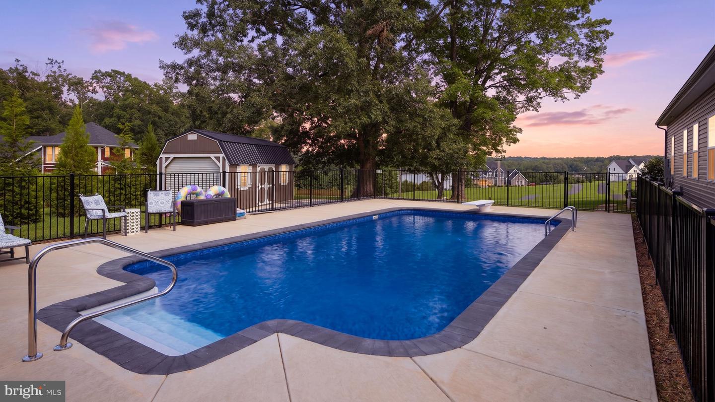 9409 Signature Way Property Photo 4