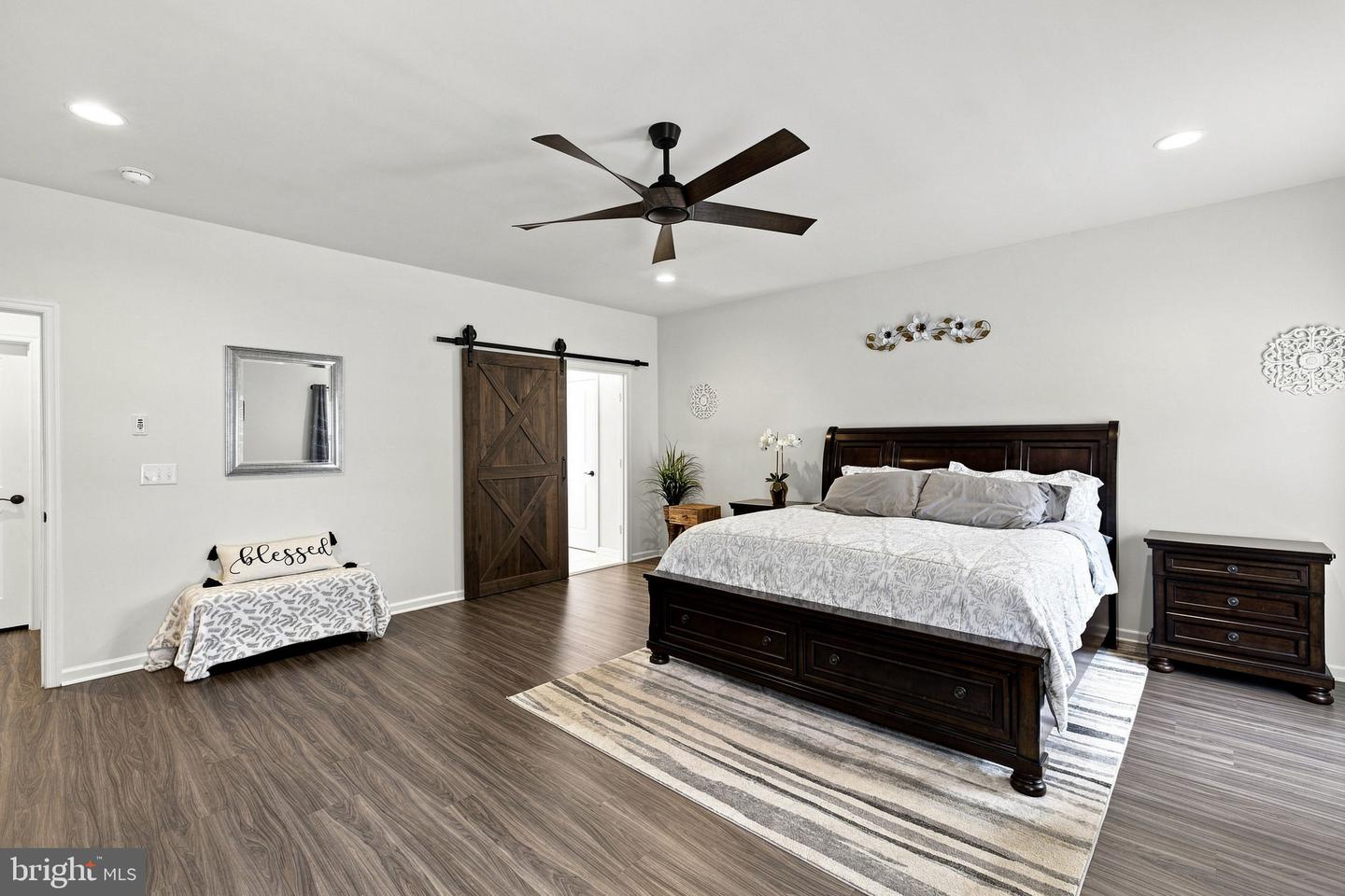 9409 Signature Way Property Photo 23