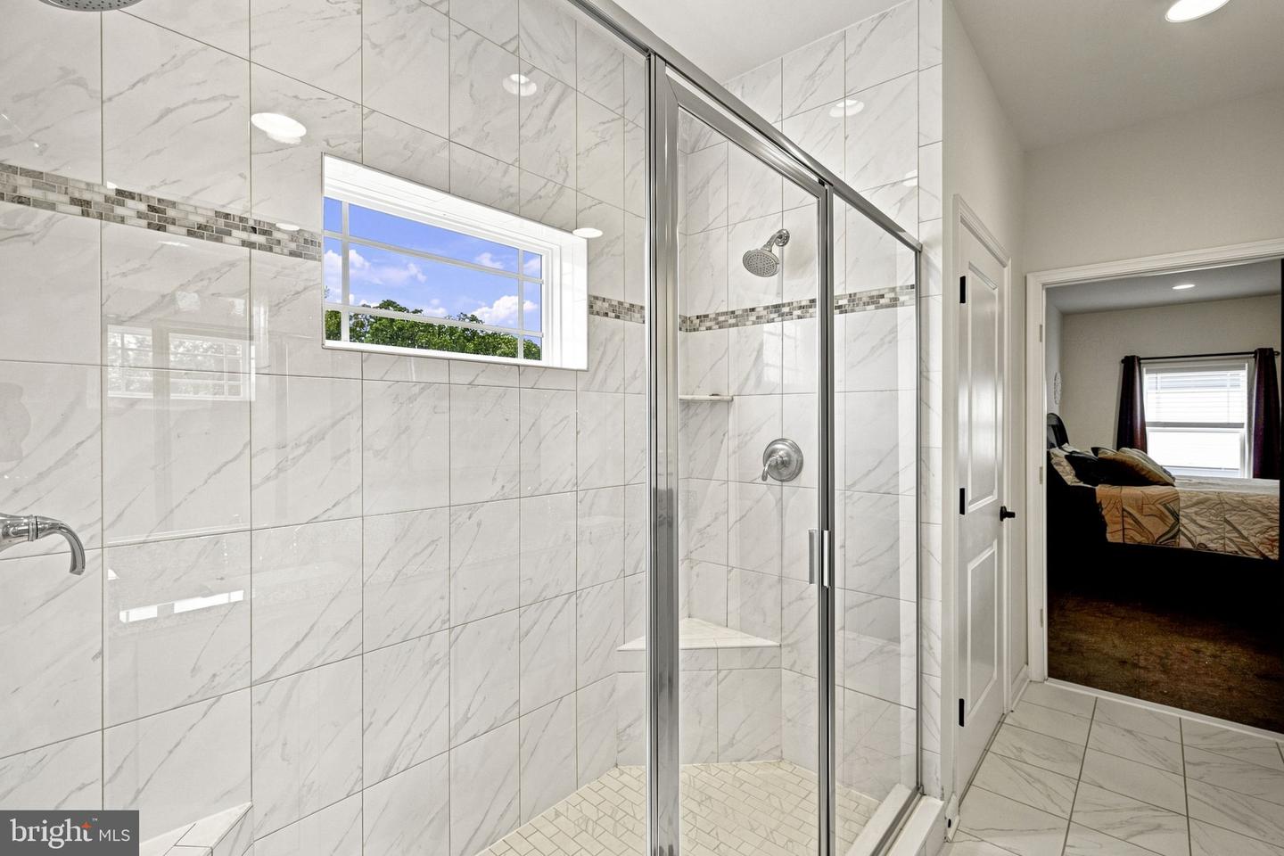 9409 Signature Way Property Photo 25