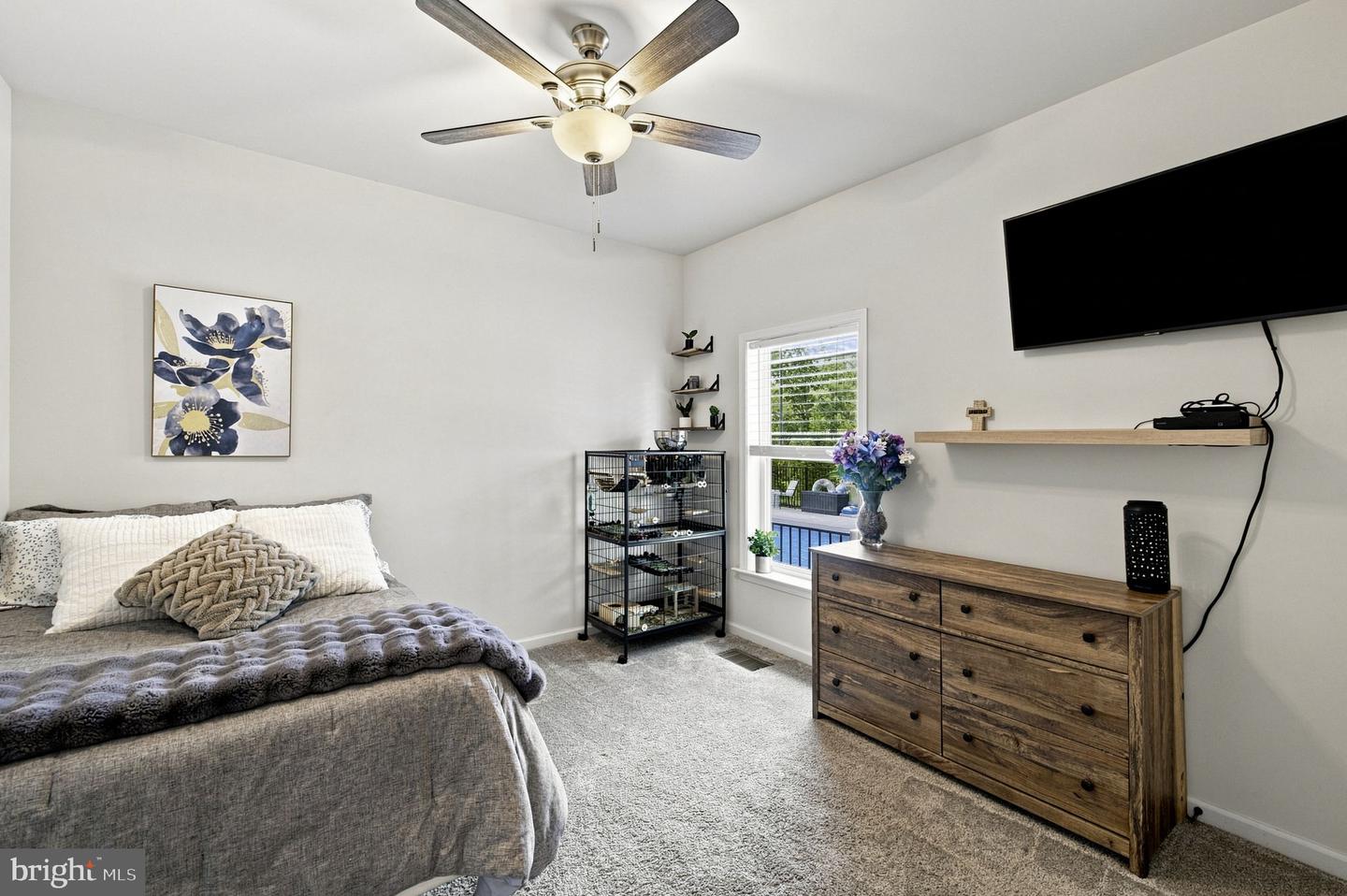 9409 Signature Way Property Photo 27