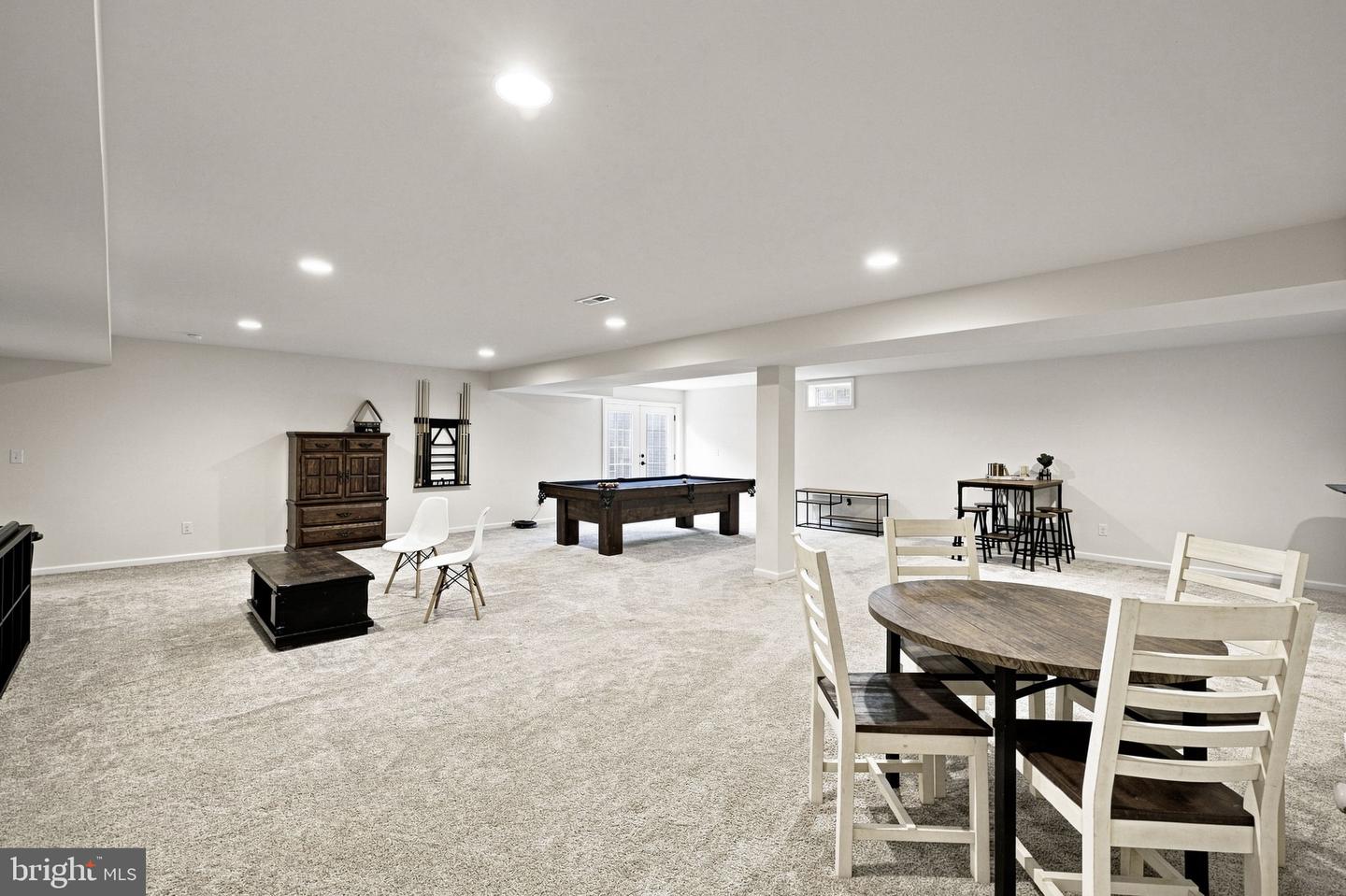 9409 Signature Way Property Photo 30