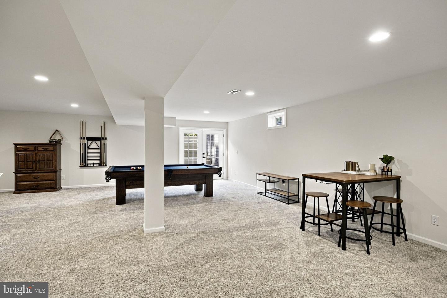 9409 Signature Way Property Photo 32