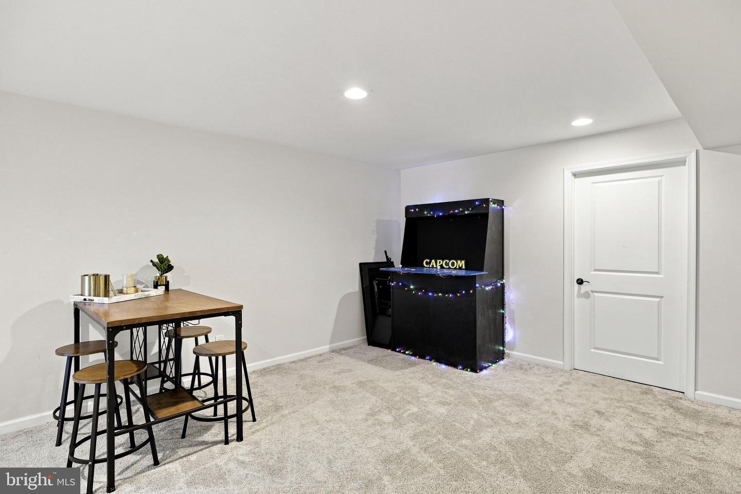 9409 Signature Way Property Photo 33