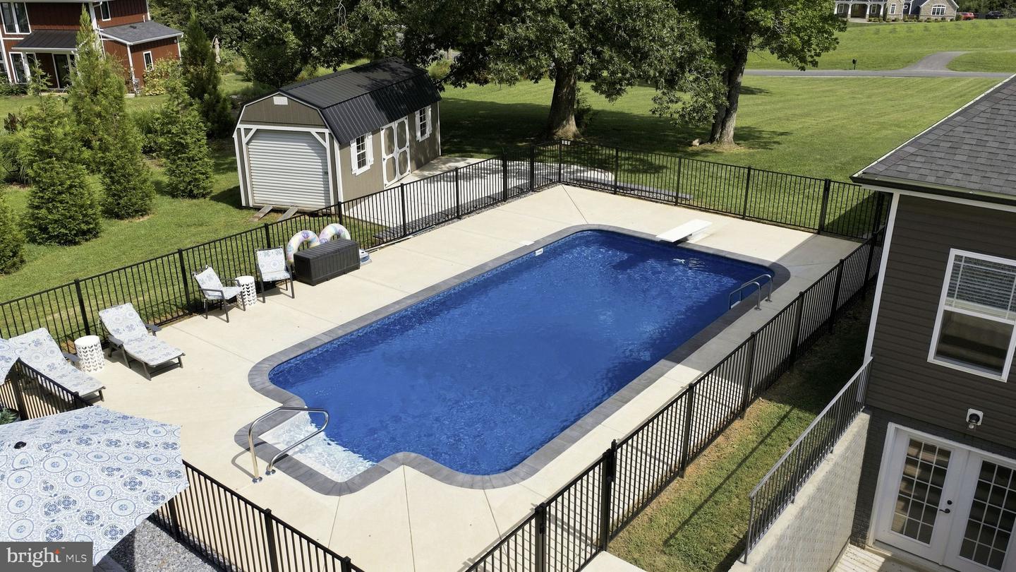 9409 Signature Way Property Photo 46