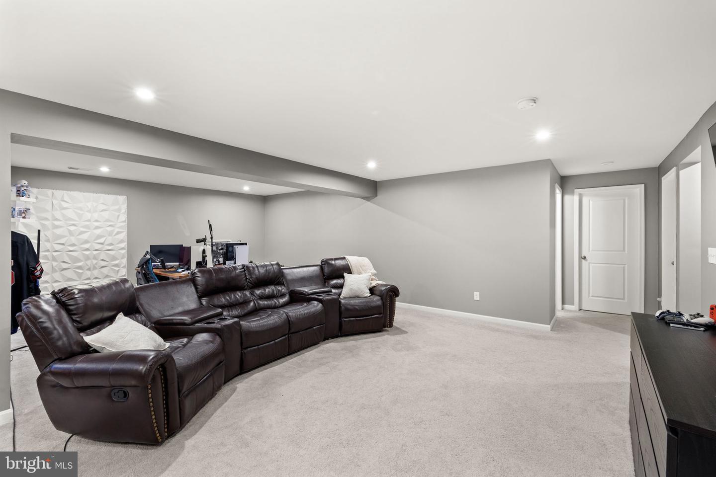 9305 Spring Hill Ln Property Photo 40
