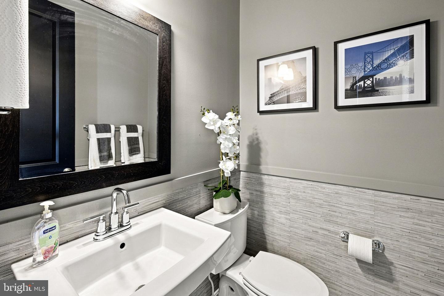10102 Premier St Property Photo 9