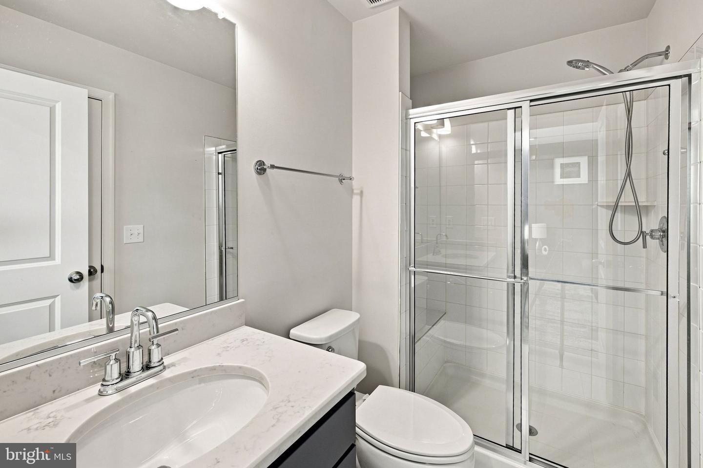 10102 Premier St Property Photo 38