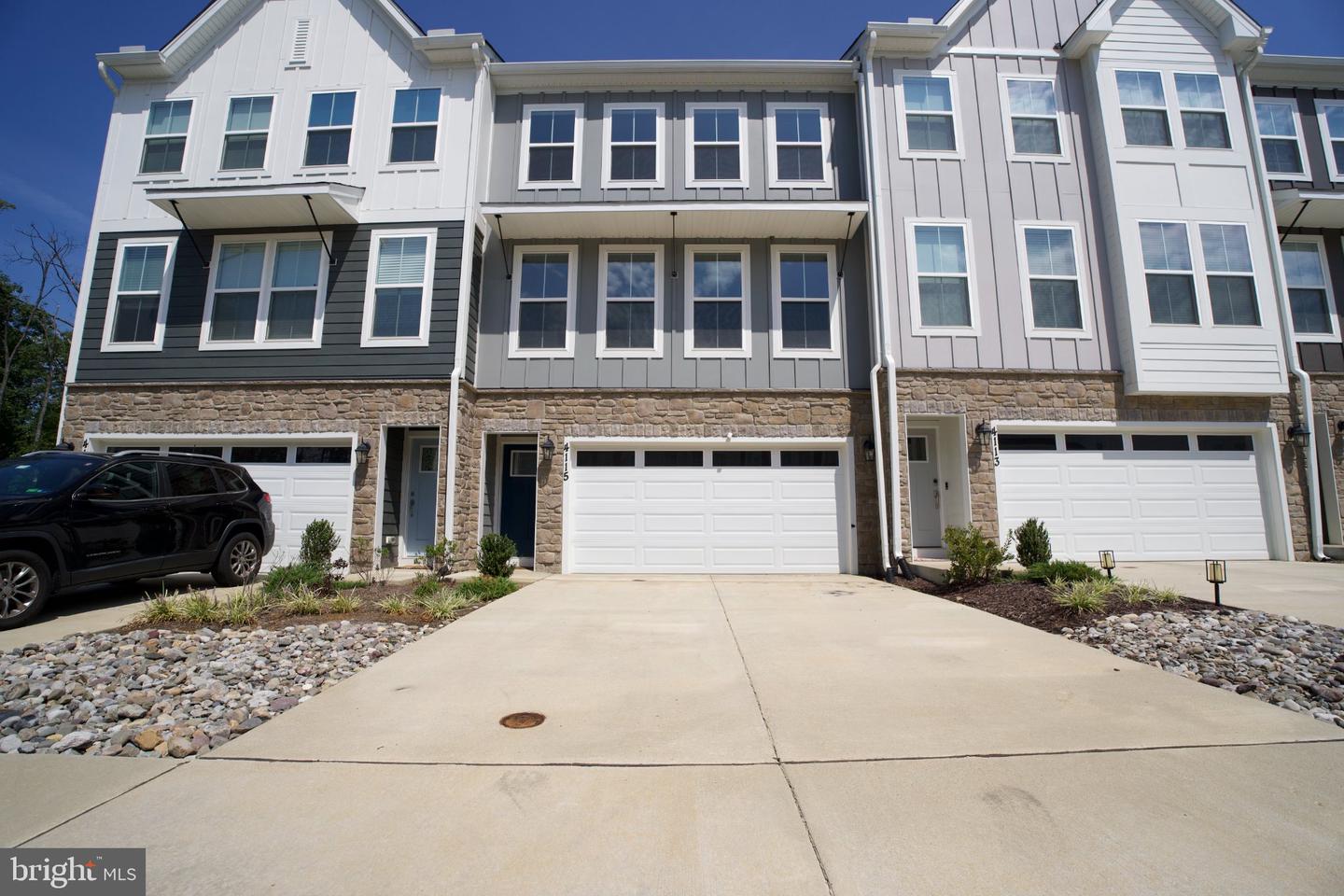4115 Bolton Ct Property Photo 1