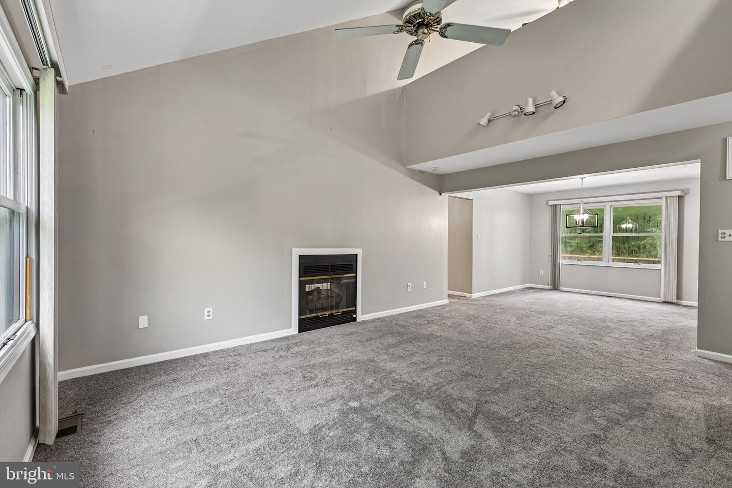 11811 Gordon Property Photo 4