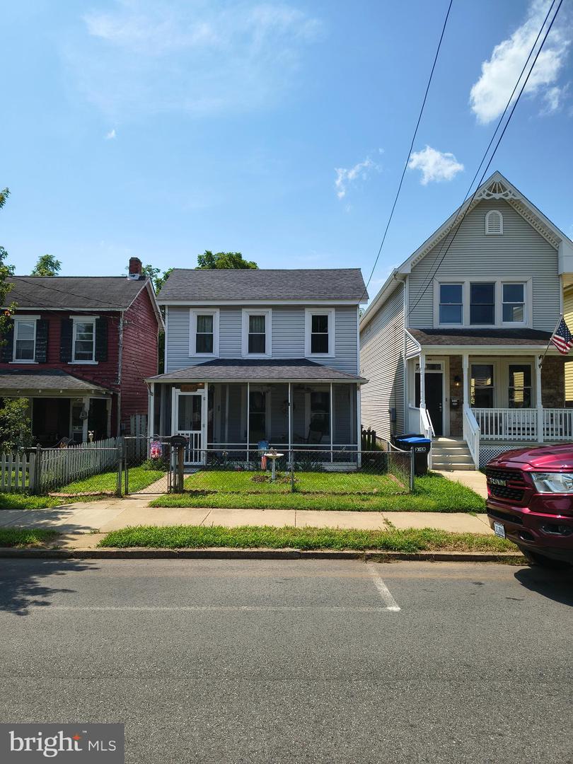 1710 WASHINGTON AVE. Property Photo 1