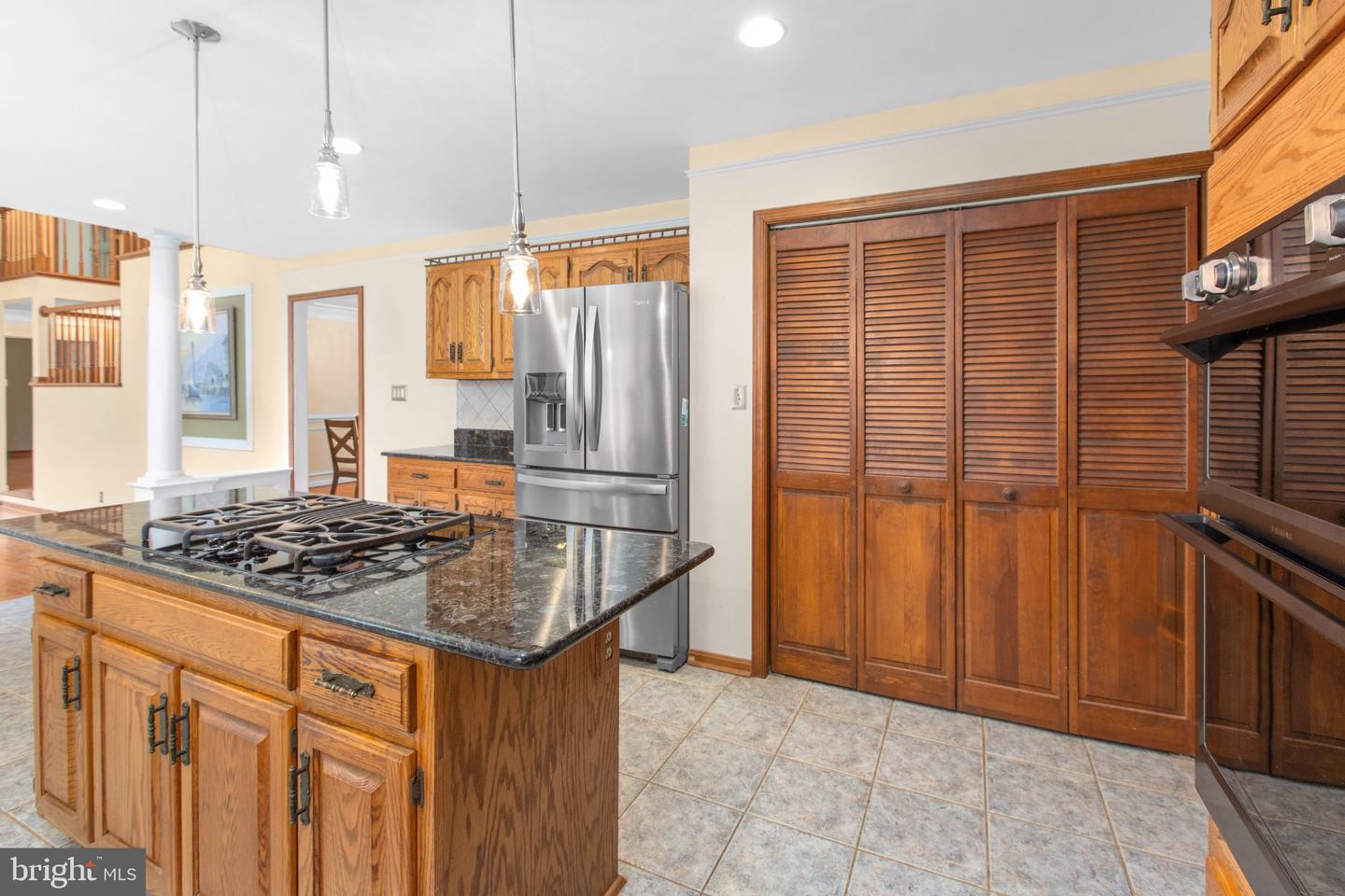 7705 River Rd Property Photo 14