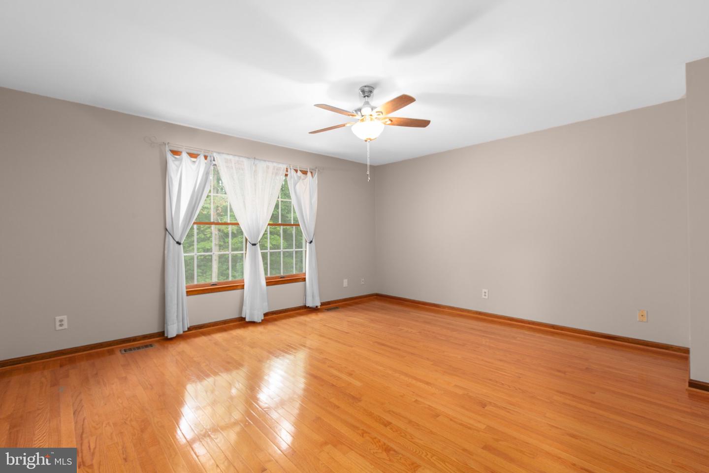 7705 River Rd Property Photo 29