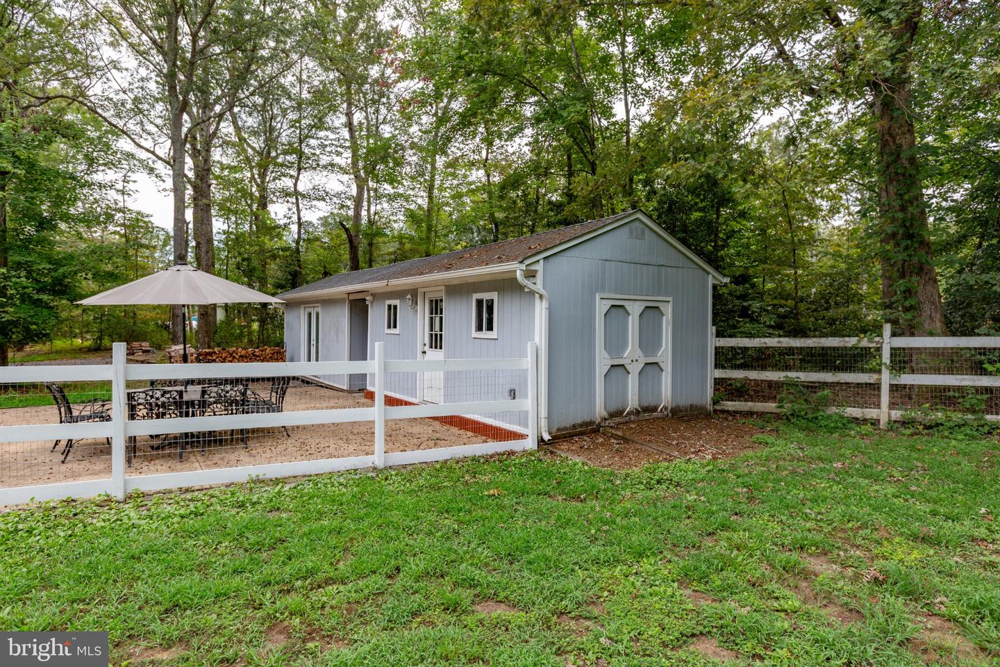 7705 River Rd Property Photo 53