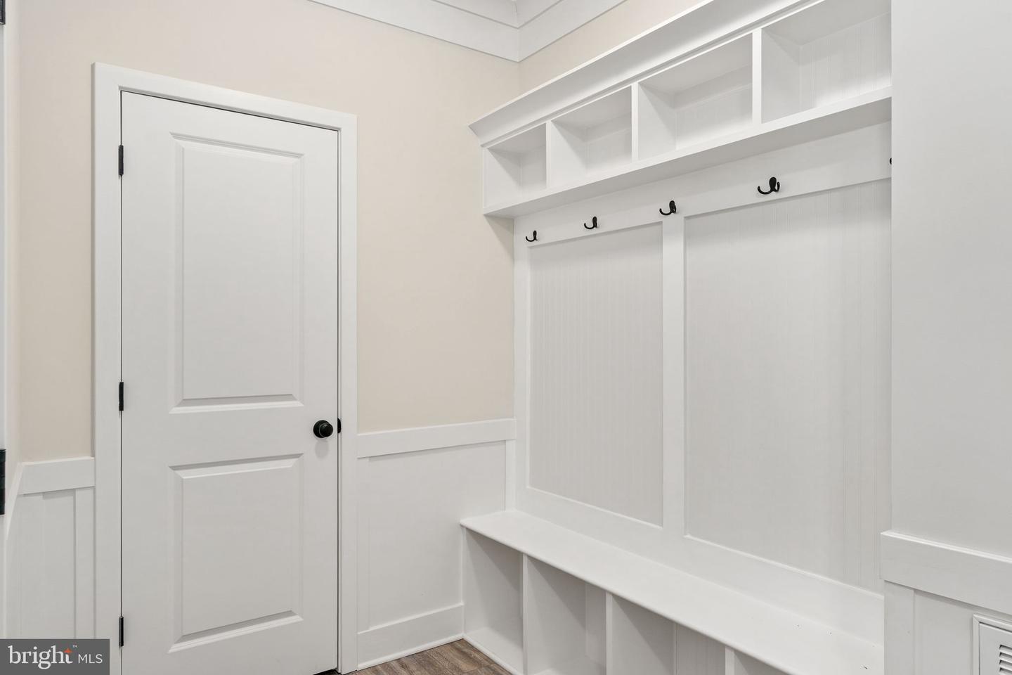 15318 Red Oak Ln Property Photo 9