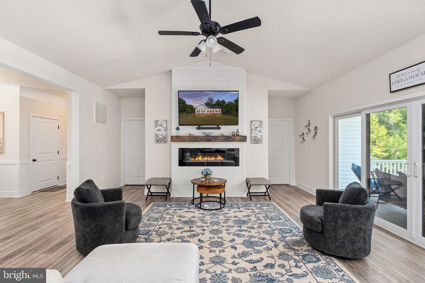 15318 Red Oak Ln Property Photo 16