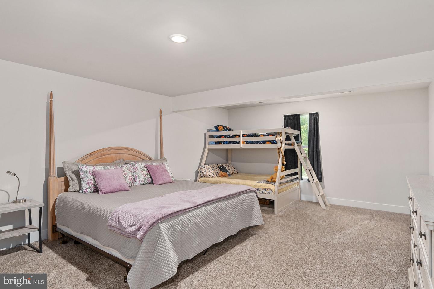 15318 Red Oak Ln Property Photo 42