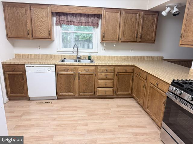 10811 Holleybrooke Dr Property Photo 8