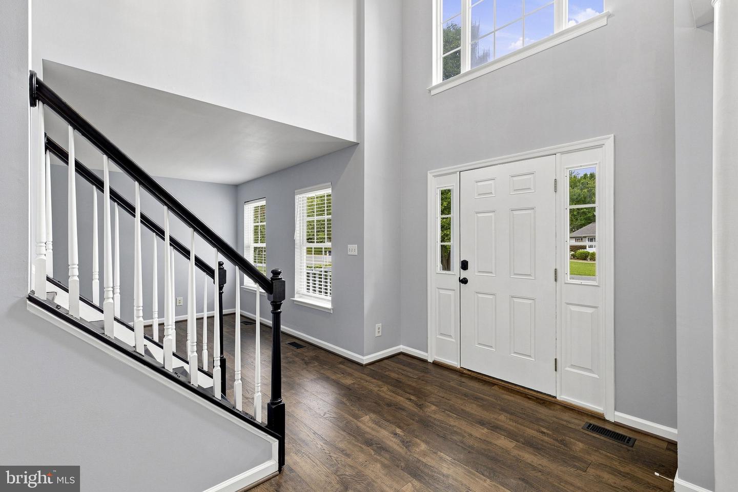 11813 Woodland View Dr Property Photo 4