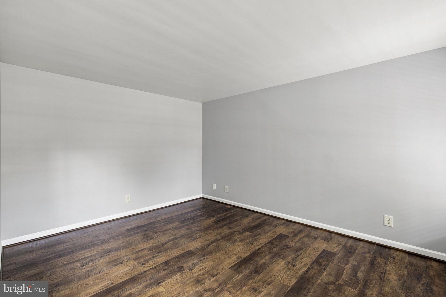 11813 Woodland View Dr Property Photo 7