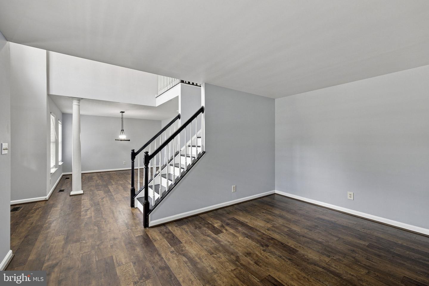 11813 Woodland View Dr Property Photo 8