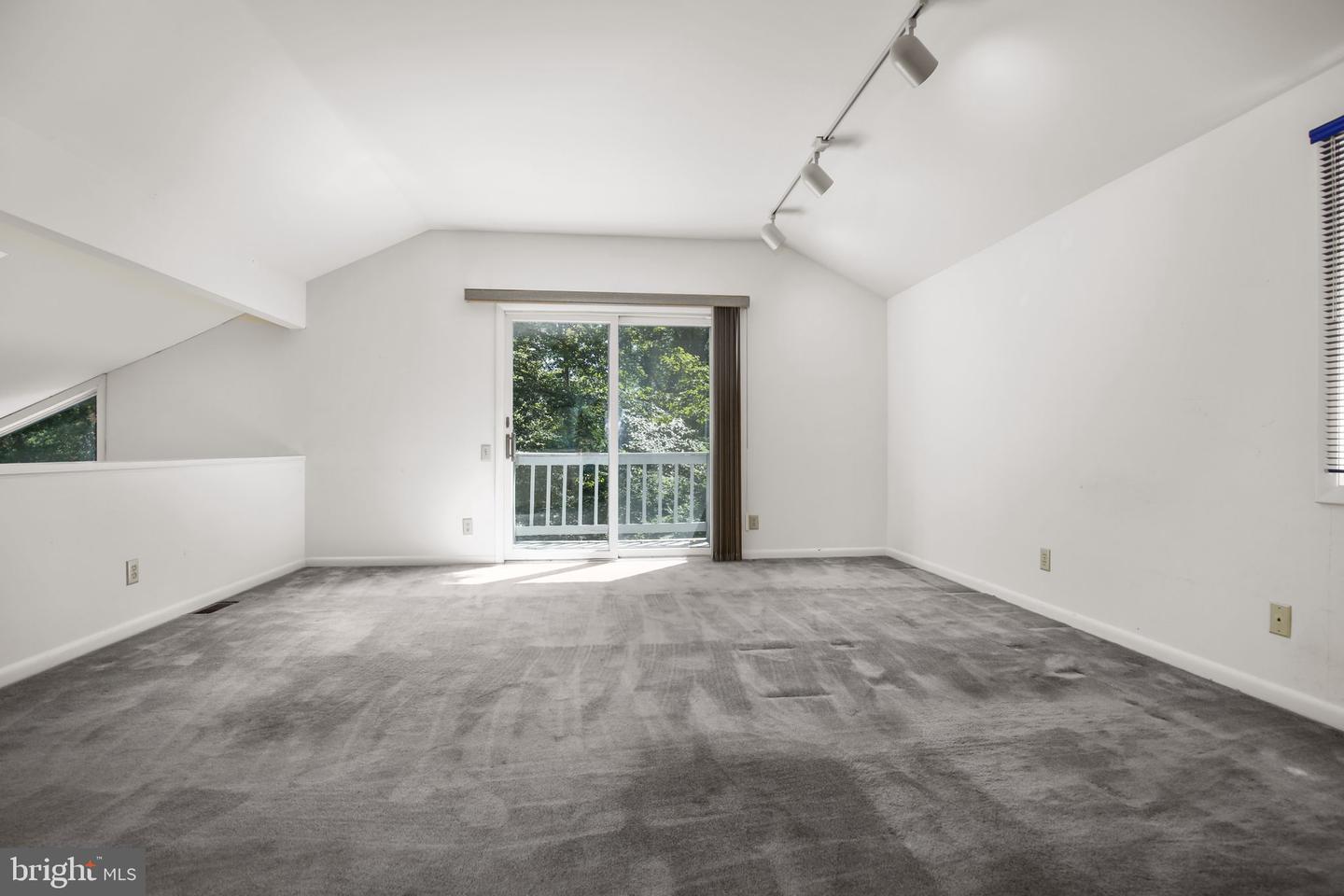7 River Oak Pl Property Photo 26
