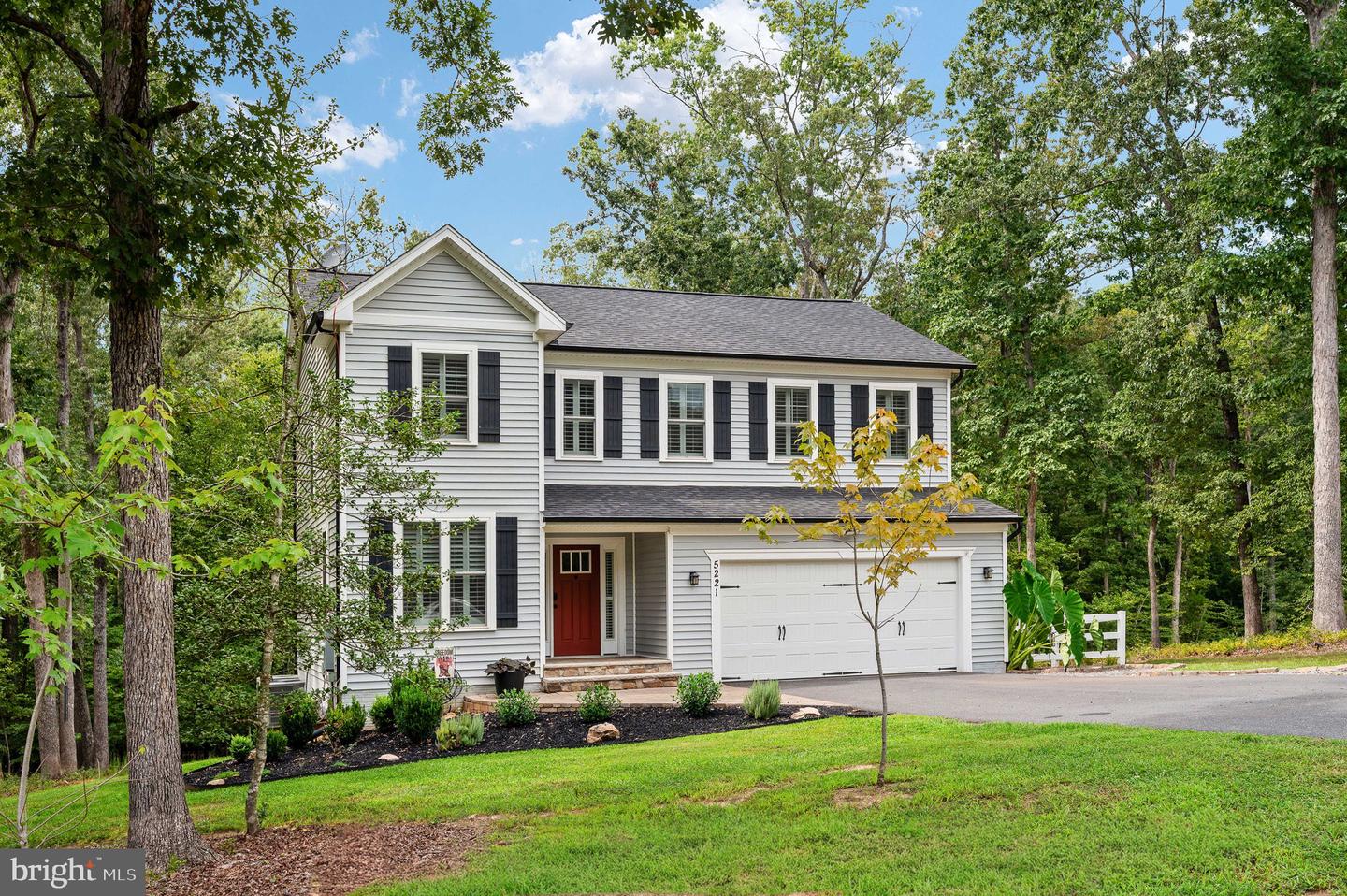 5221 Wyndemere Cir Property Photo 1
