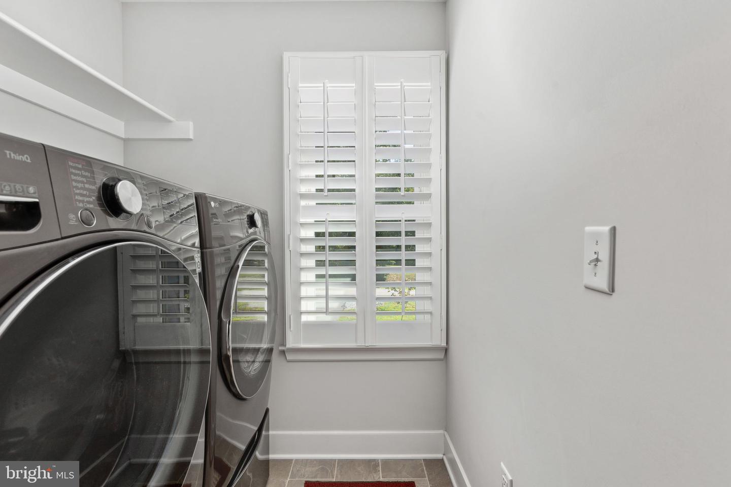 5221 Wyndemere Cir Property Photo 32