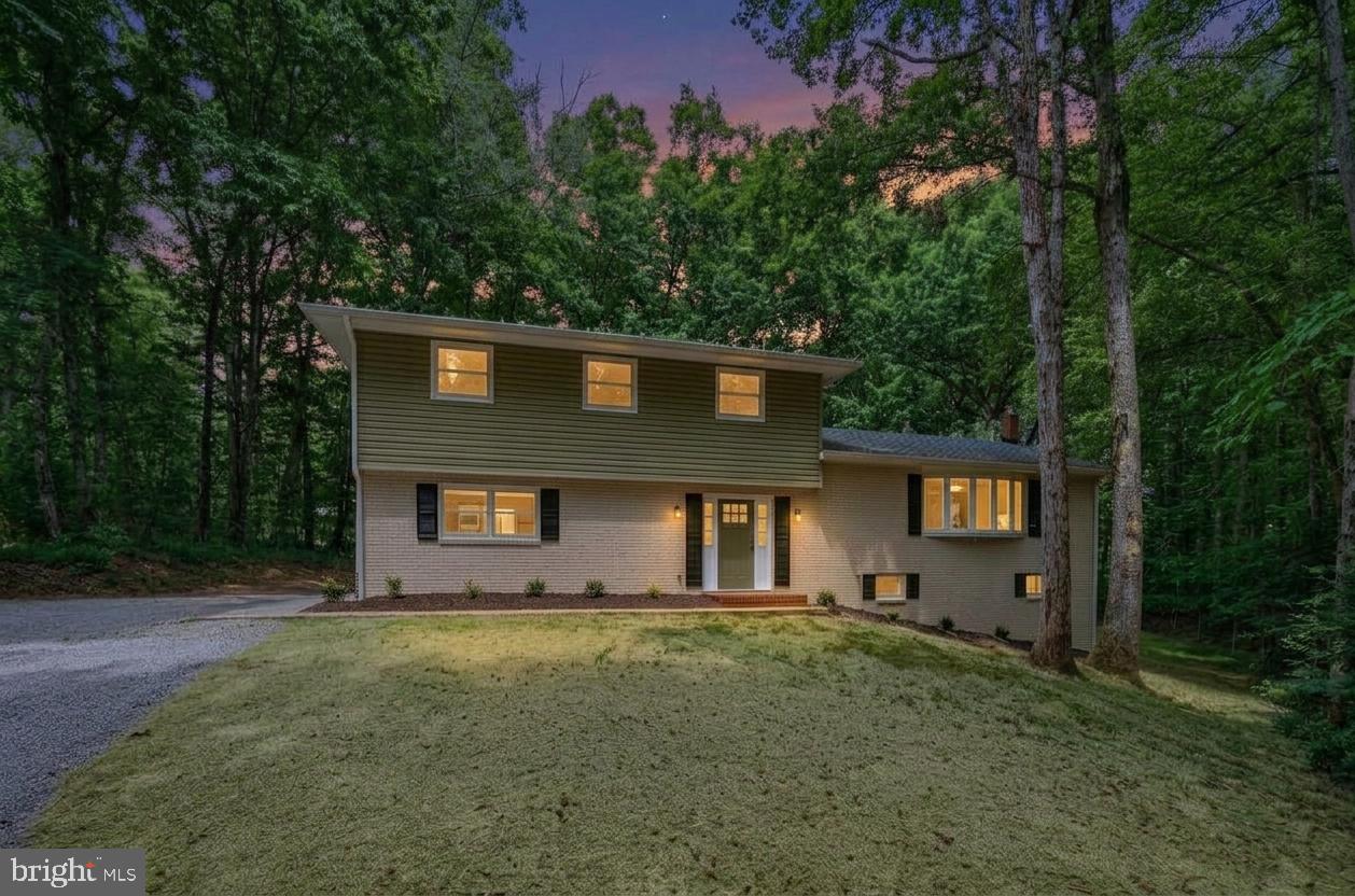 7607 Nyland Rd Property Photo 1