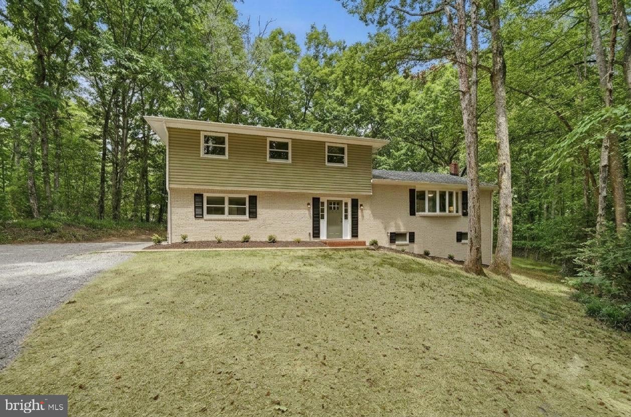 7607 Nyland Rd Property Photo 2
