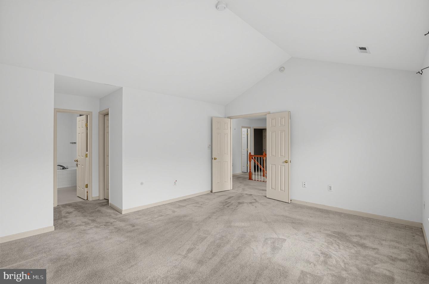 9514 Hickory Hill Dr Property Photo 16