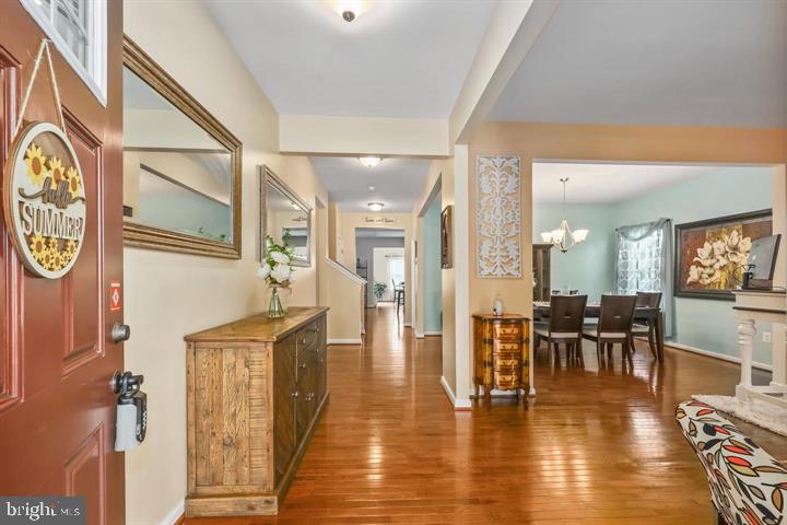 9904 Box Oak Ct Property Photo 5
