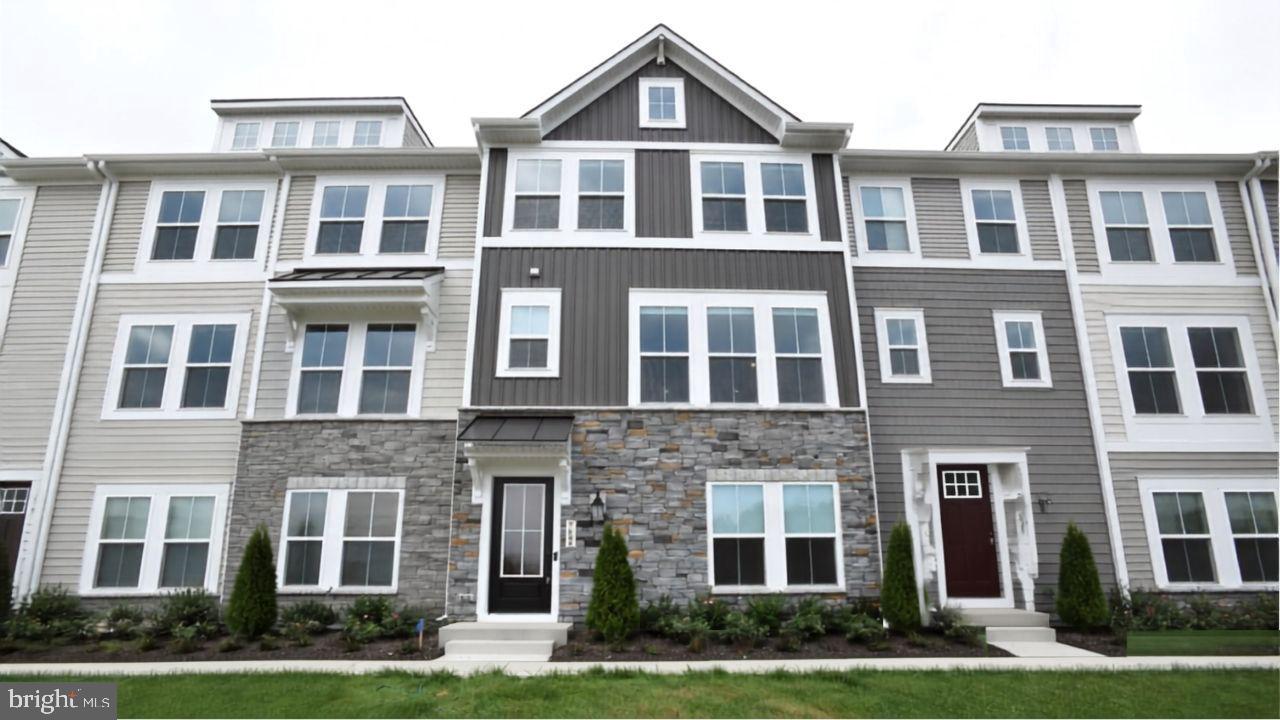 9604 BLUE ASH ALLEY Property Photo 1