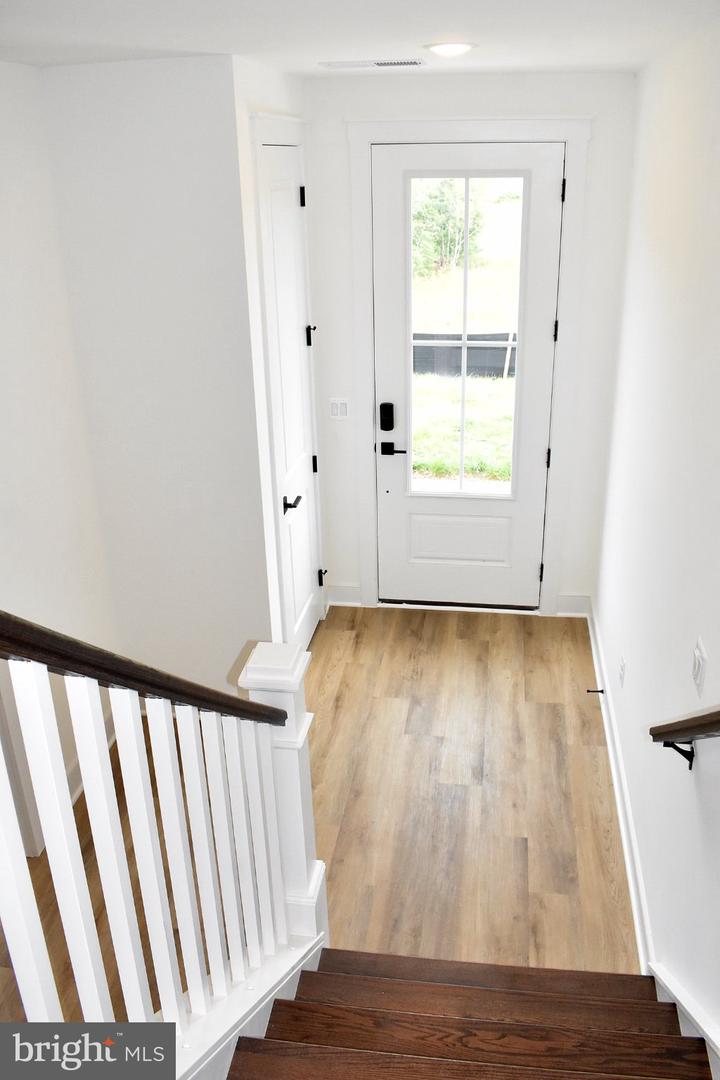 9604 Blue Ash Alley Property Photo 2