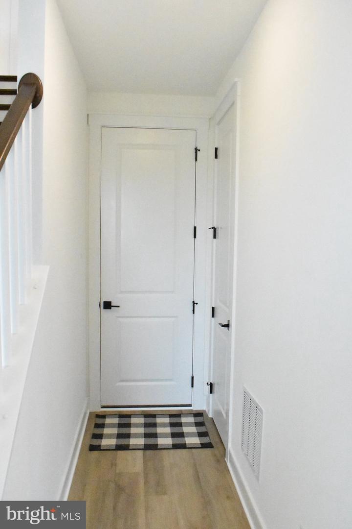 9604 Blue Ash Alley Property Photo 6