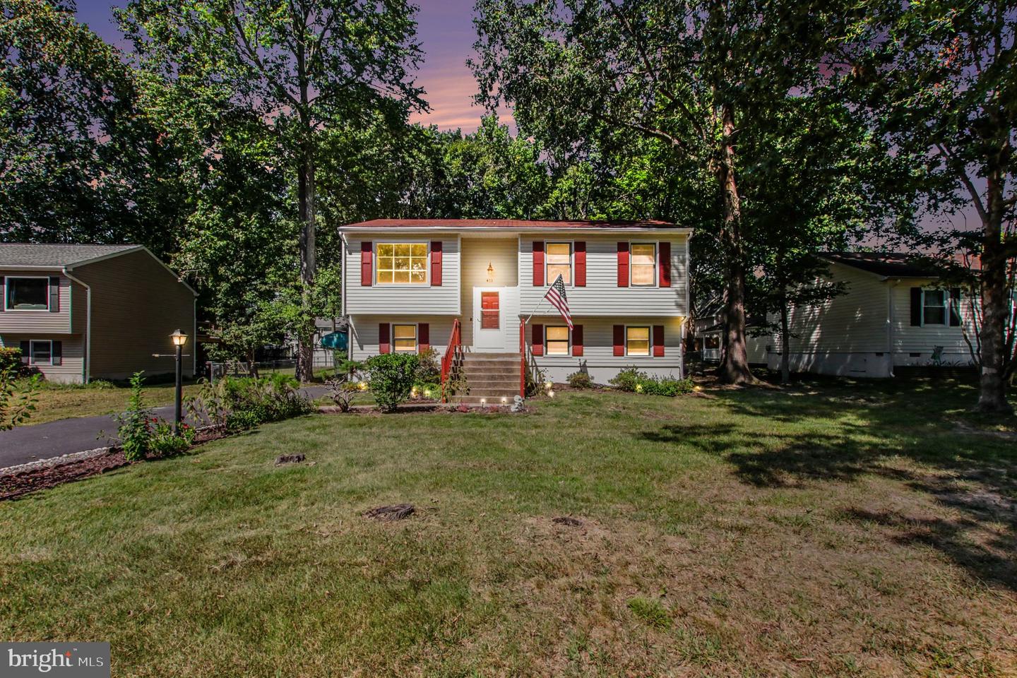 411 POLK DR Property Photo 1