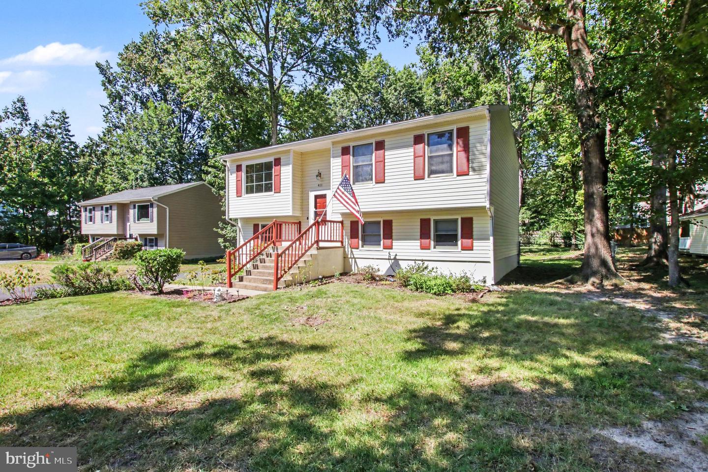 411 Polk Dr Property Photo 2