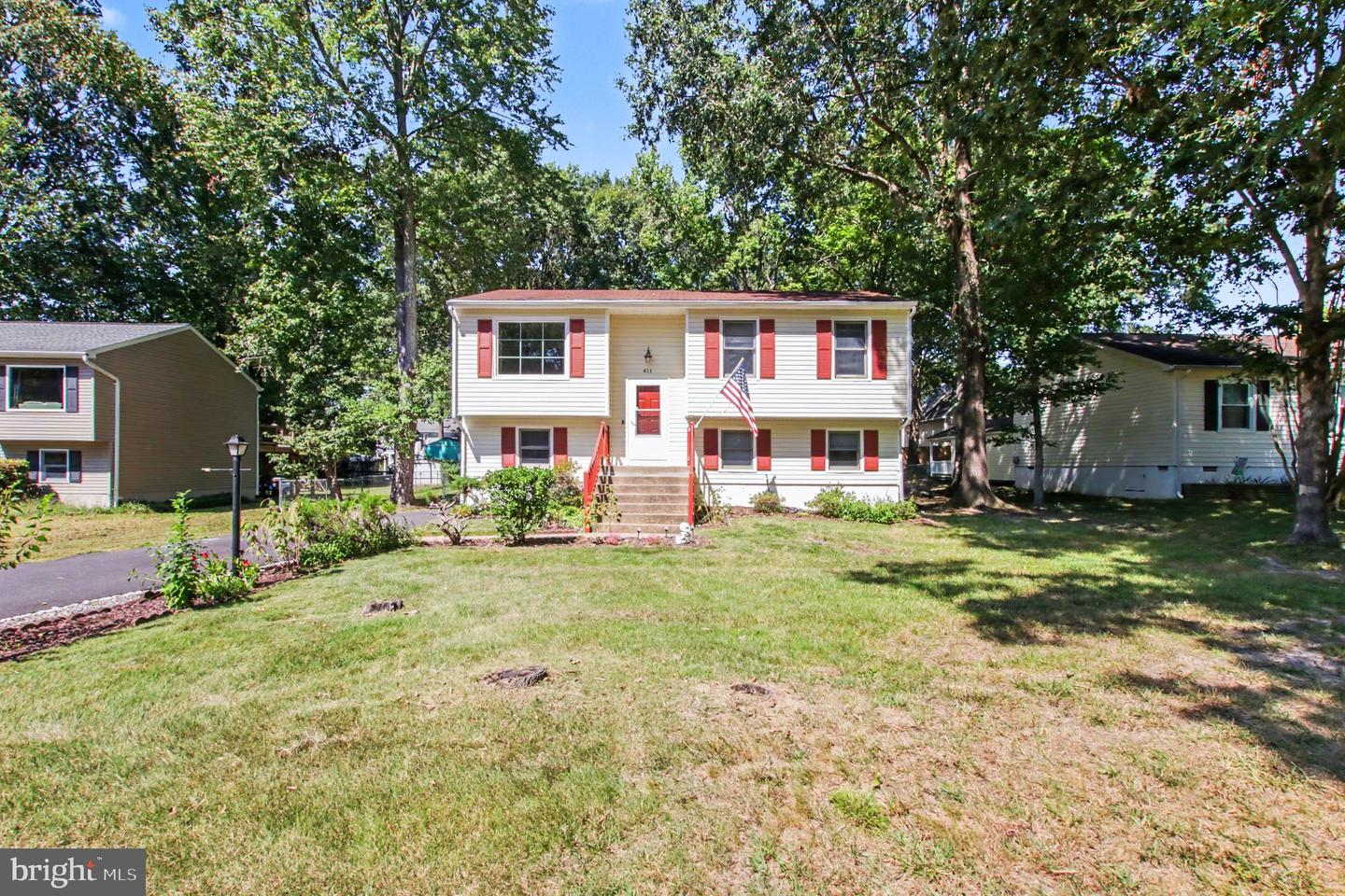 411 Polk Dr Property Photo 4
