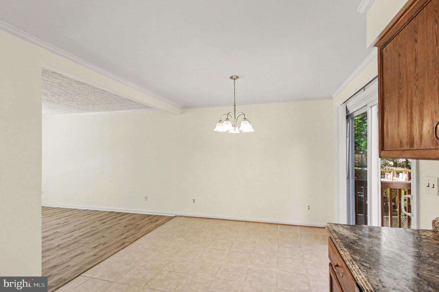 411 Polk Dr Property Photo 9