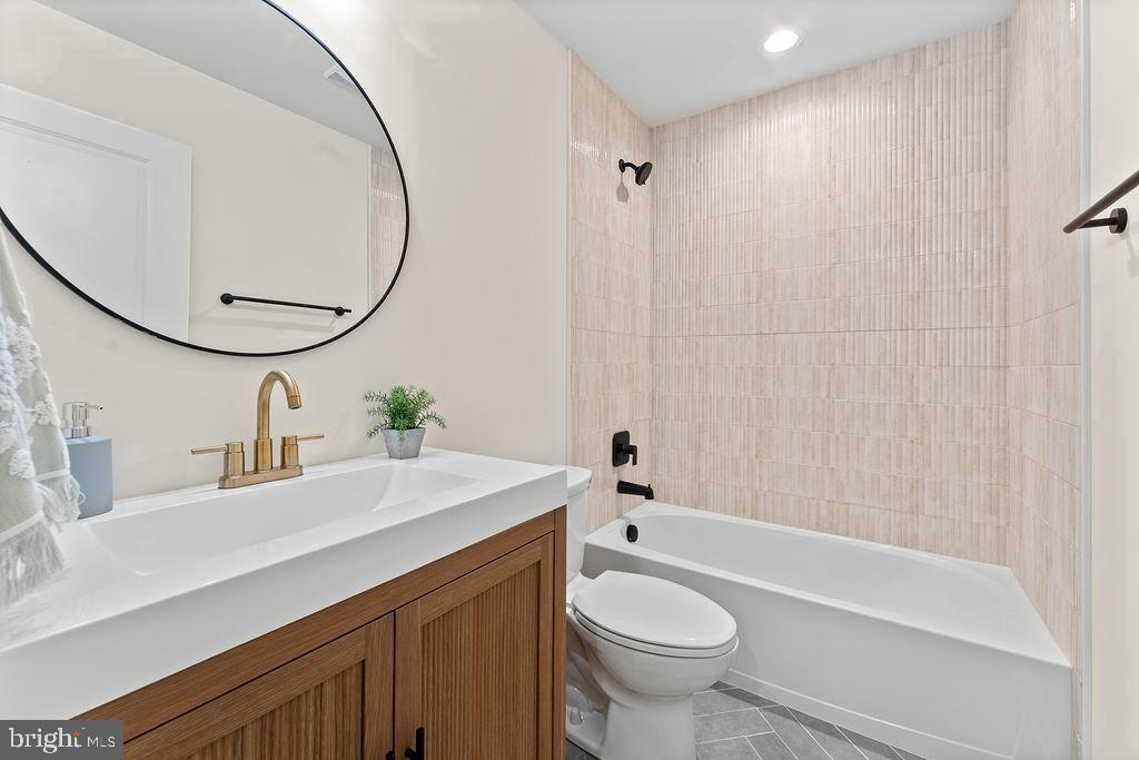 5500 Bazzanella Dr Property Photo 30