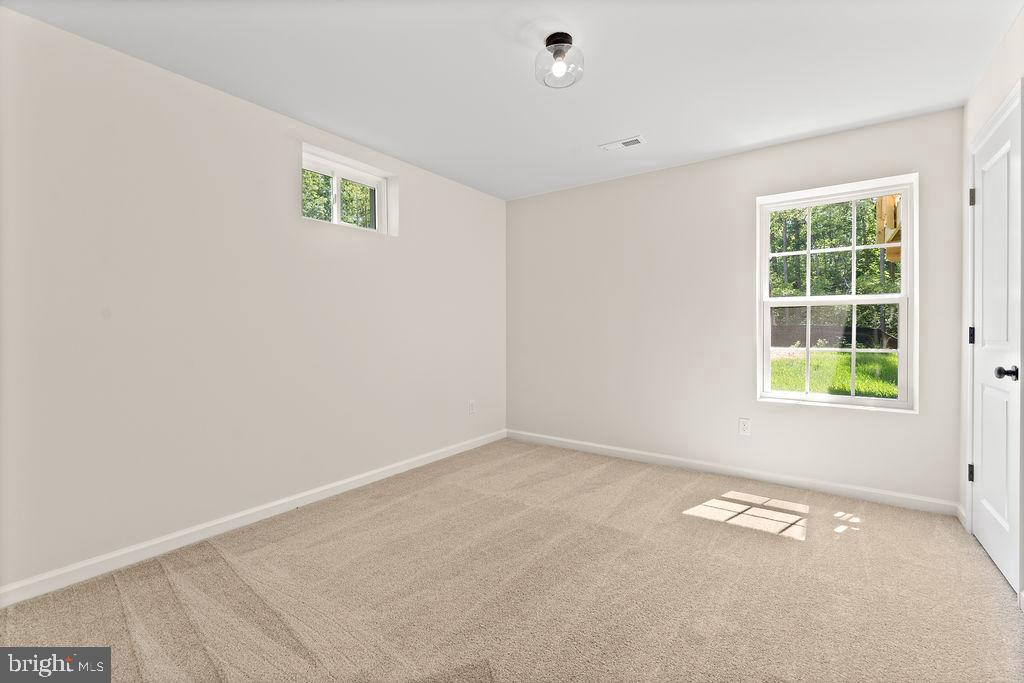 5500 Bazzanella Dr Property Photo 32
