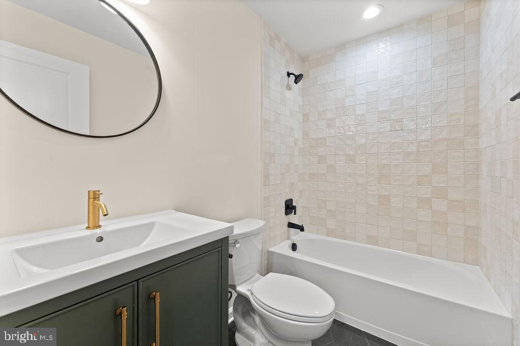 5500 Bazzanella Dr Property Photo 35