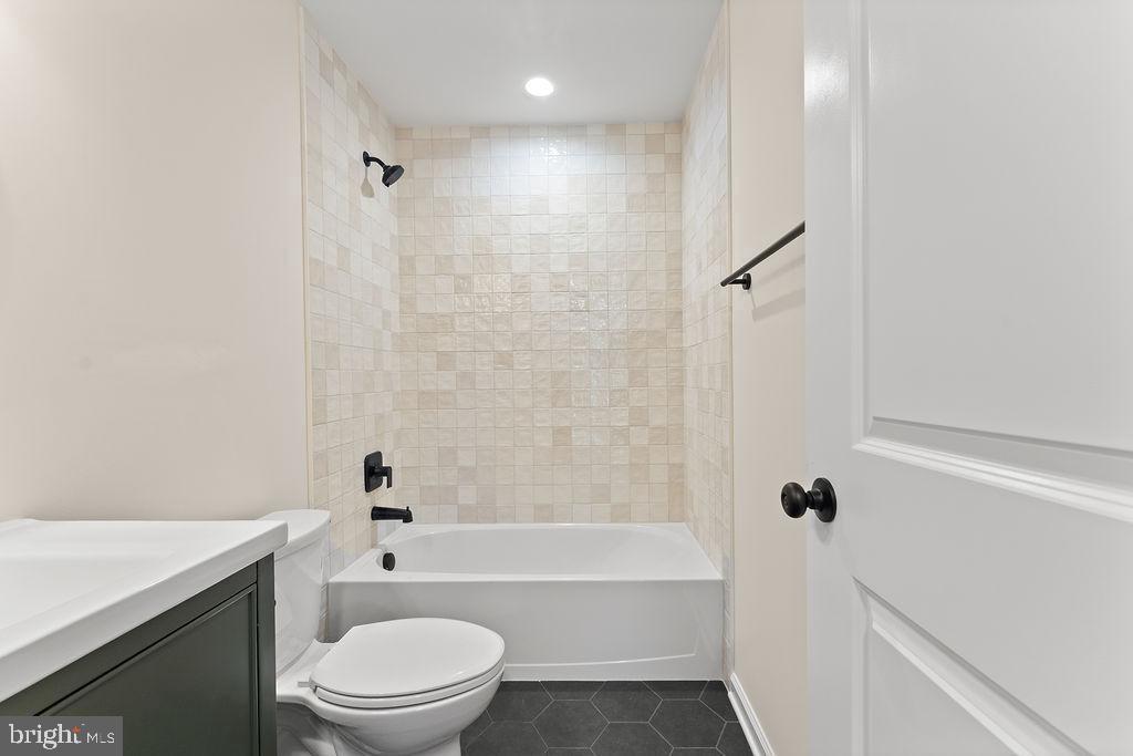 5500 Bazzanella Dr Property Photo 36